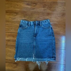 Jean skirt
Size- US 2